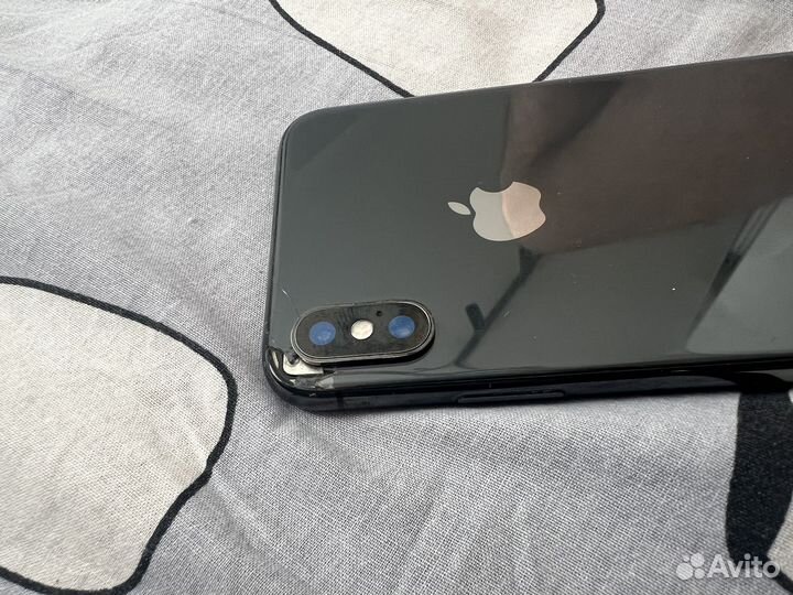 iPhone X, 64 ГБ