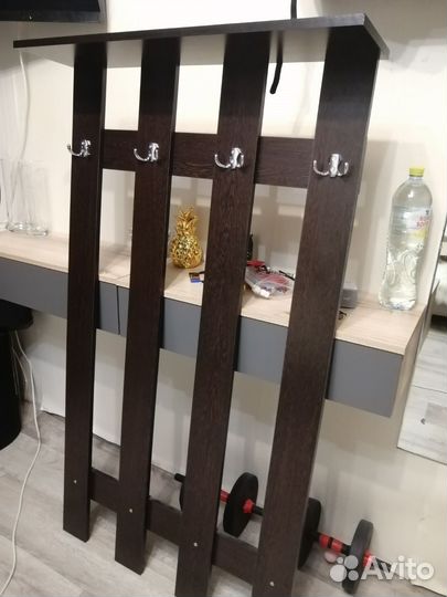 Вешалка в прихожую