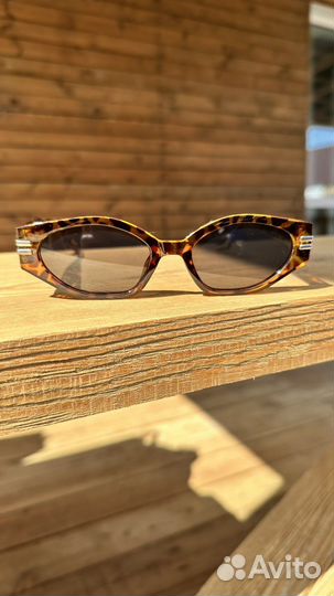 Солнцезащитные очки новые