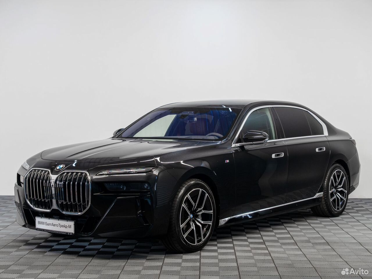 BMW 7 серия 3.0 AT, 2025, 4 717 км