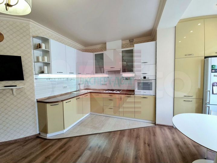 2-к. квартира, 63 м², 2/3 эт.