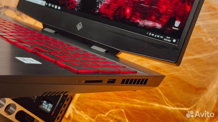 Игровой ноутбук HP Omen 17 / RTX 2060 / Core i7