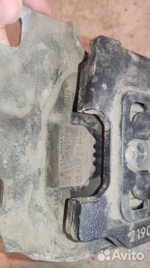 Опора подушка АКПП МКПП форд фокус 2 оригинал