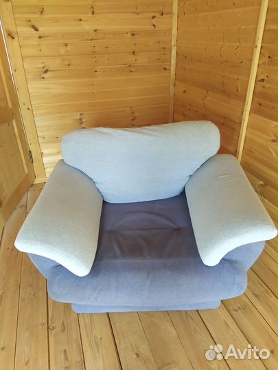 Диван и кресло