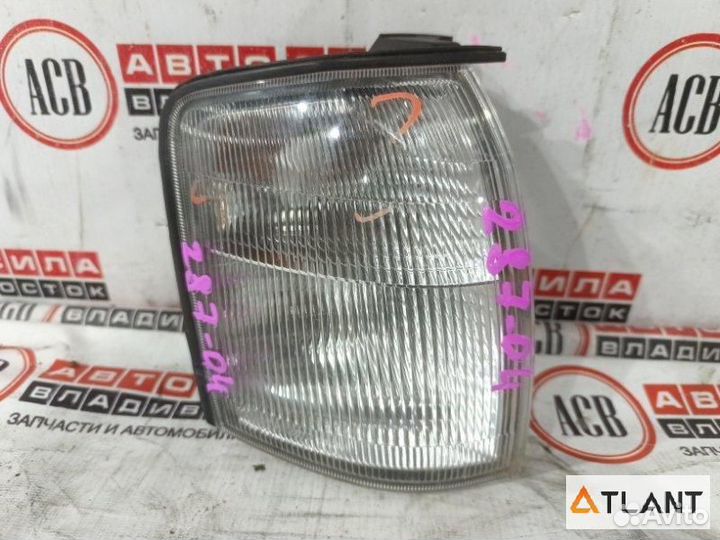 Габарит правый toyota crown