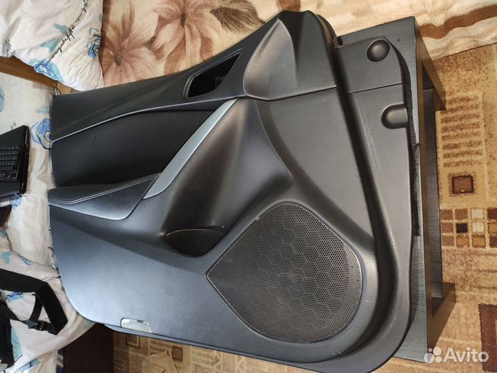 Обшивка двери передняя левая mazda 6 gj