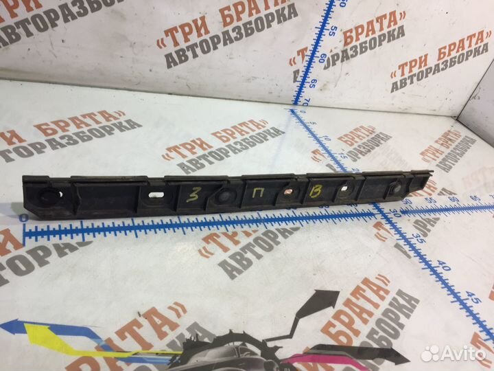 Мерседес Вито Кронштейн бампера заднего