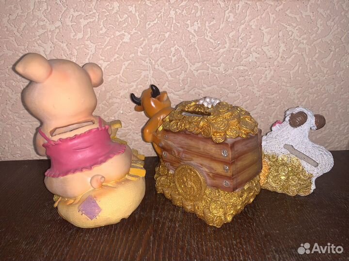 Сувениры, статуэтки, копилка бык