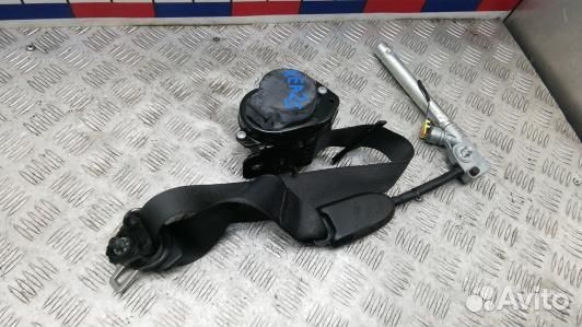 Ремень безопасности с пиропатроном сиденья передне