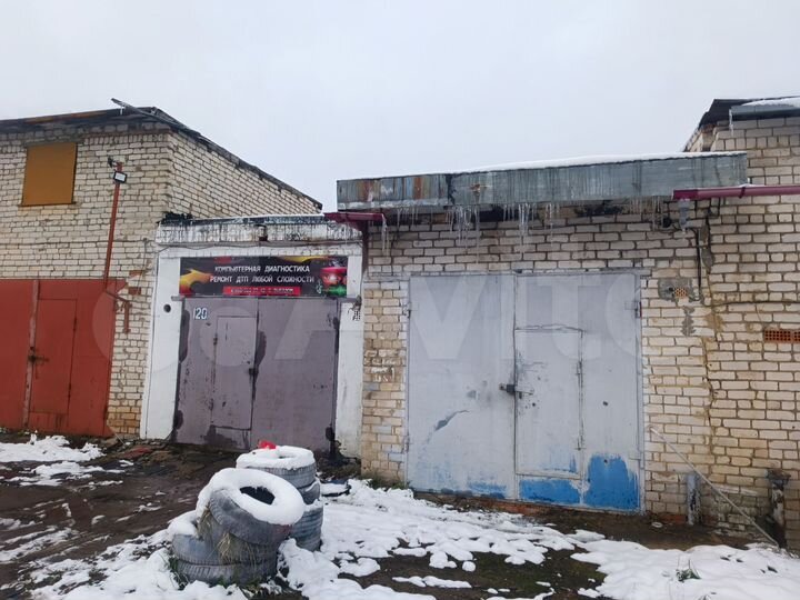 Гараж, > 30 м²