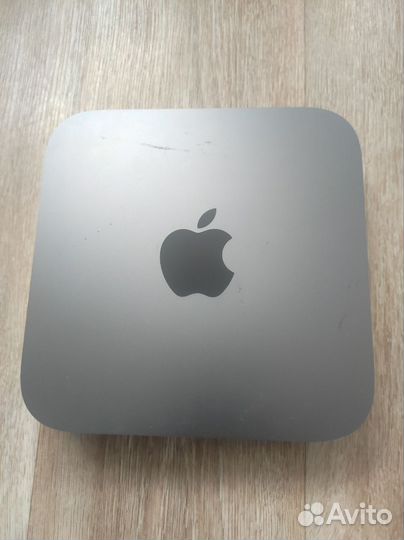 Apple mac mini 2018 i3 8GB SSD 121Gb