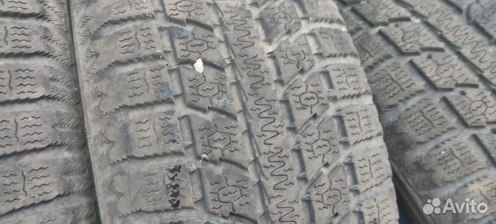 Toyo Observe GSi-5 215/65 R16