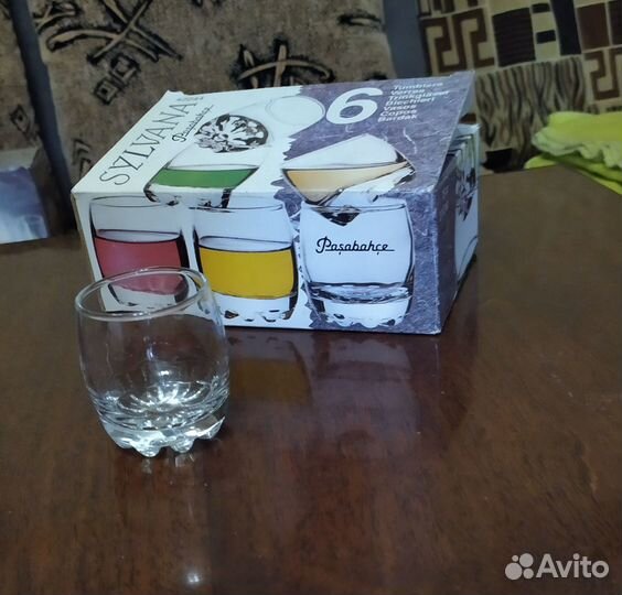 Стаканы, стопки