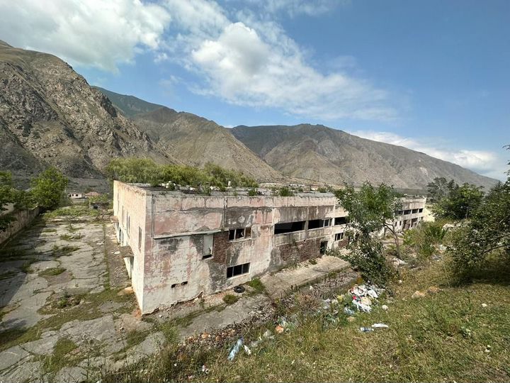 Здание, 4081 м²