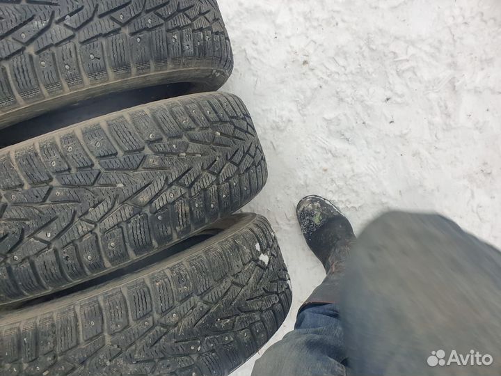 Nokian Tyres Hakkapeliitta 7 205/60 R16