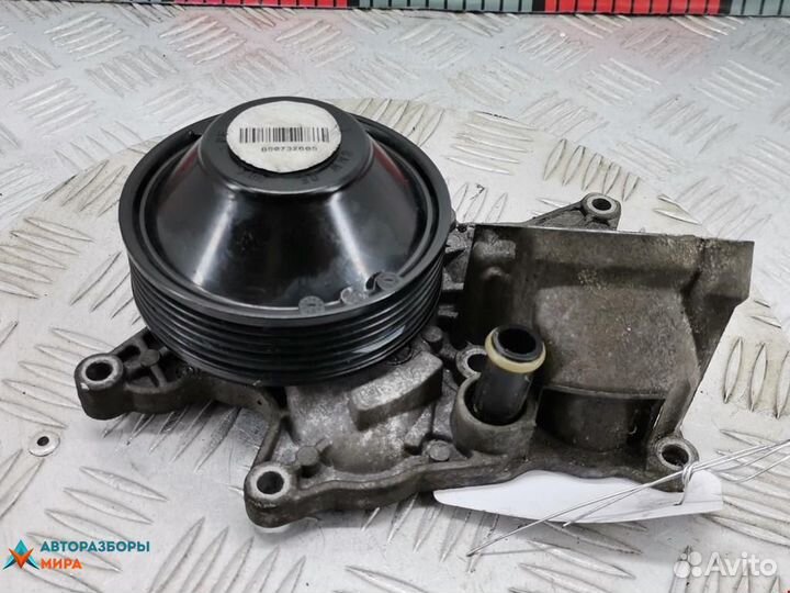 Помпа BMW 5 F07/F10/F11 2011 11518516205