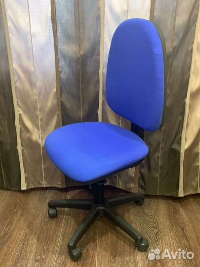 Компьютерное кресло