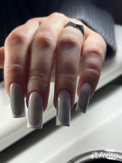 Модель на наращивание ногтей