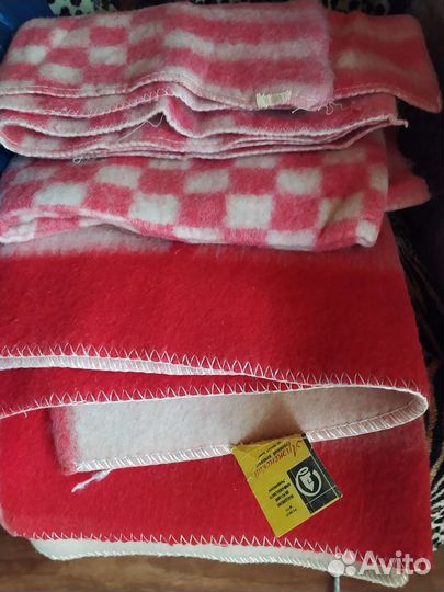 Одеяла,пододеяльники и пелëнки