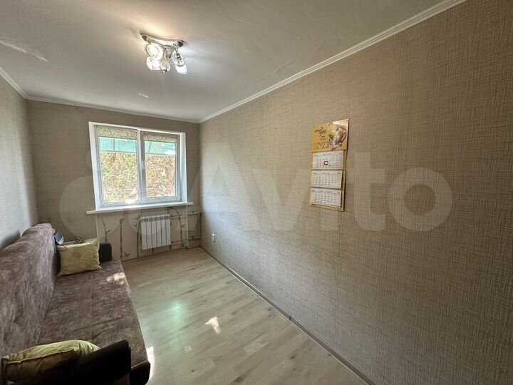 Комната 11 м² в 3-к., 2/5 эт.