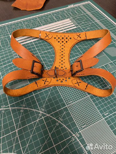 Шлейка для средней собаки(кожа) ручной работы