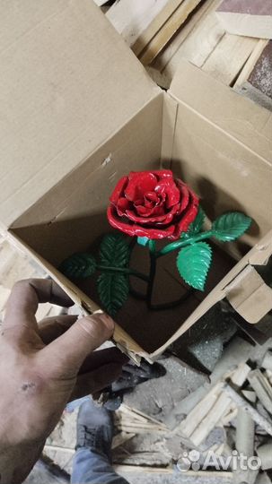 Роза кованая из металла