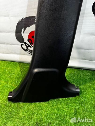 Обшивка стойки кузова правая Suzuki Swift ZC32S