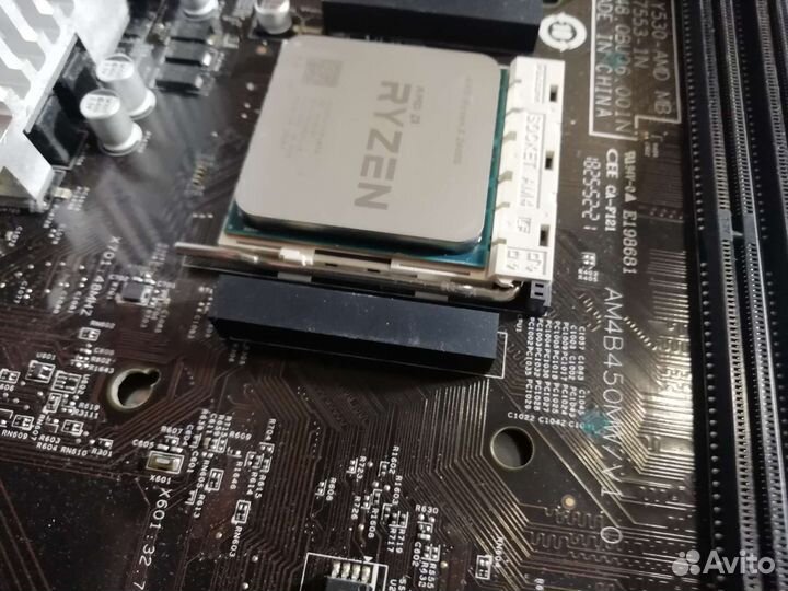 Ryzen 5 2400g + материнская плата ly530 +8гб2666