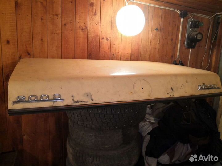 Крышка багажника W123