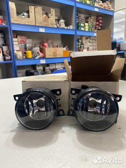 Фара противотуманная Citroen C4