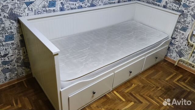 Кровать-кушетка раздвижная бу , ширина 210, глубина 89, высота 83 , б/у ...