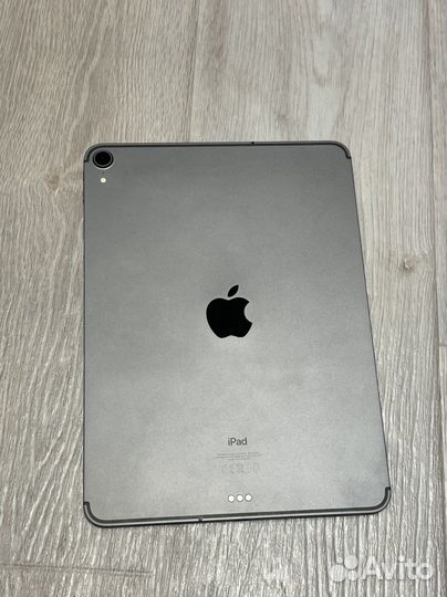 iPad pro 11inch 2018 256Gb sim + wifi