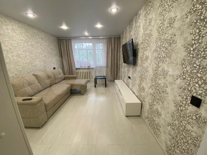 2-к. квартира, 53 м², 2/9 эт.