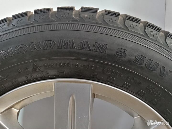 Nokian Tyres Nordman 5 SUV 215/65 R16