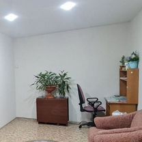 4-к. квартира, 80 м², 3/9 эт.