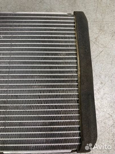 Радиатор печки Mitsubishi Carisma седан 1.6 4G92