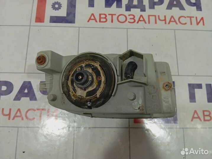 Фара противотуманная левая Toyota Land Cruiser (J100) 81220-60031