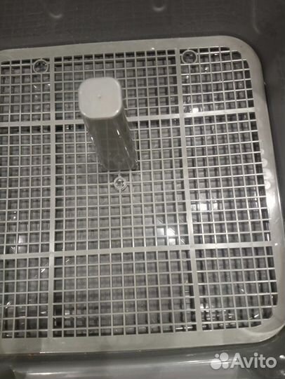 Лоток для собак со столбиком б/у