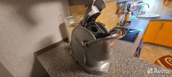 Продам кофе-машину капсульную Di Maestri P06HS