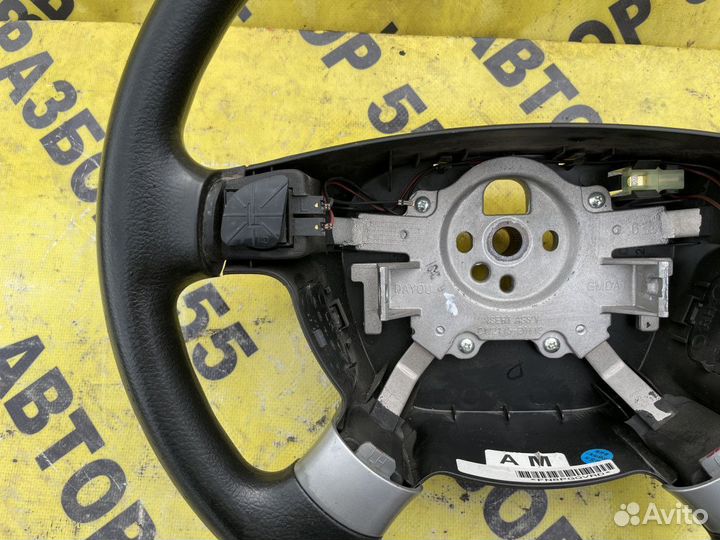 Рулевое колесо Chevrolet Aveo T250