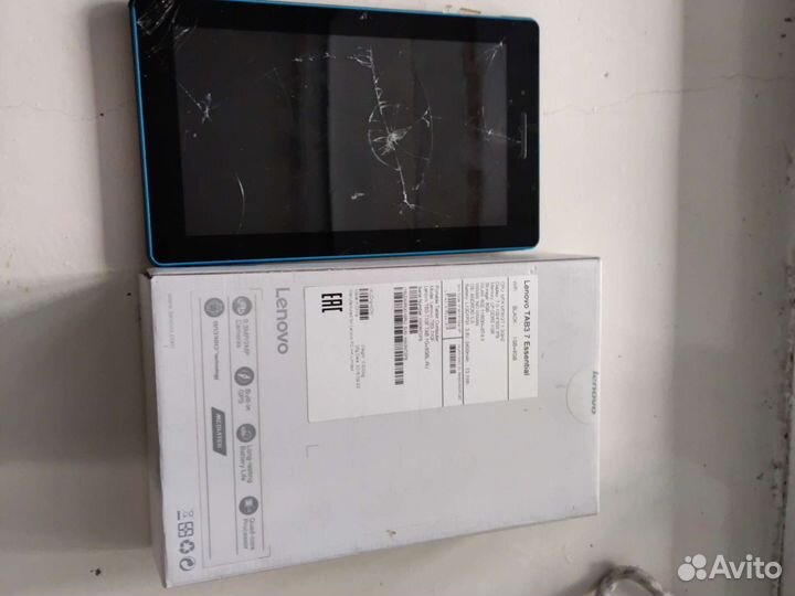 Планшет lenovo TAB3 7 Essential на запчасти