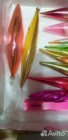 Елочные игрушки - сосульки разных времен