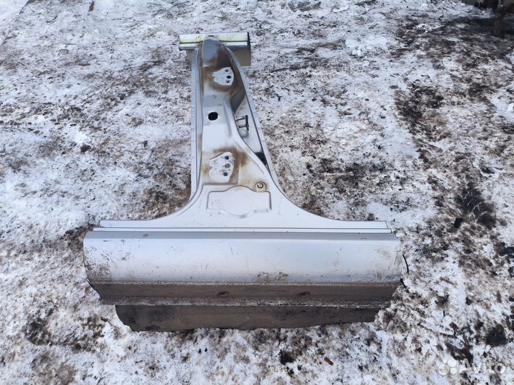 Правая стойка кузова Chevrolet Lacetti седан