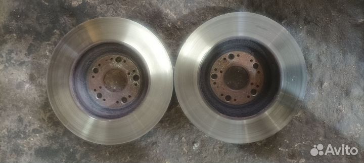 Пара тормозных дисков Toyota Celsior UCF20