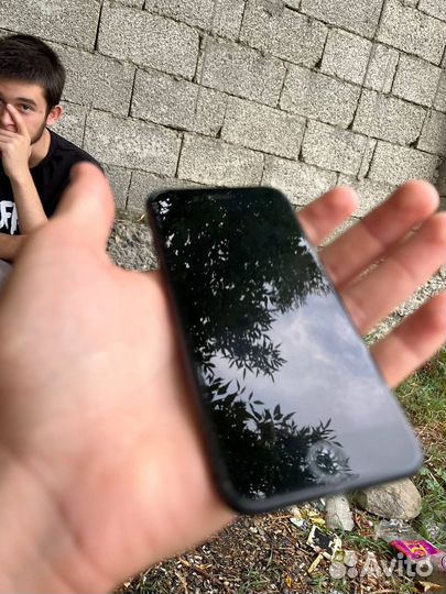 Телефон iPhone 7