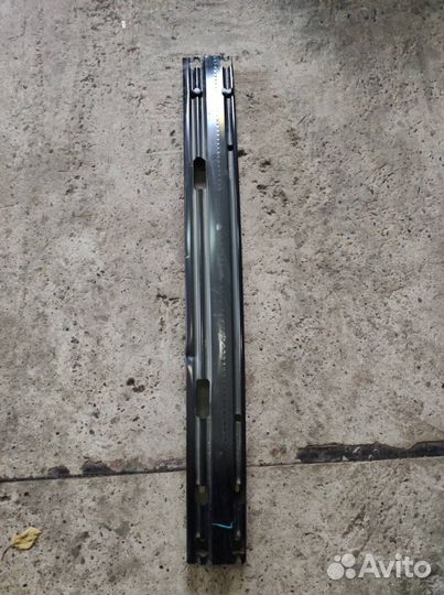 Усилитель бампера задний Nissan X-Trail T32 T32