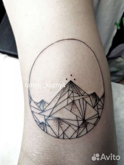 Модель для тату