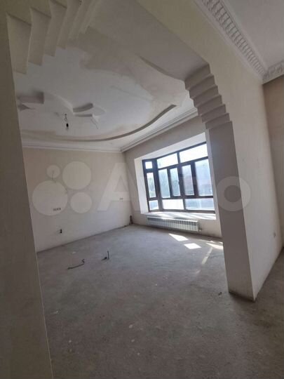 Дом 312,7 м² на участке 6 сот.