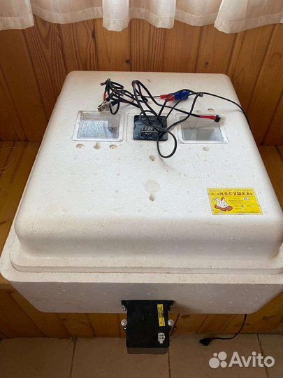 Инкубатор для яиц автоматический бу
