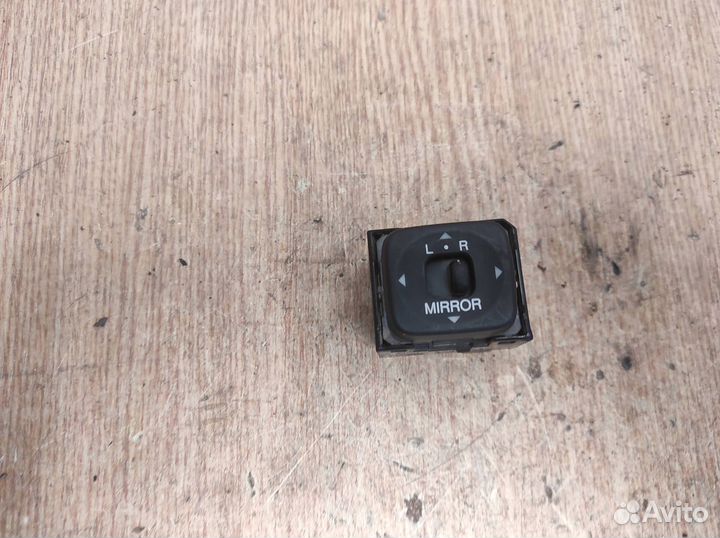 Кнопка регулировки зеркал Lexus GS 300/400/430 1